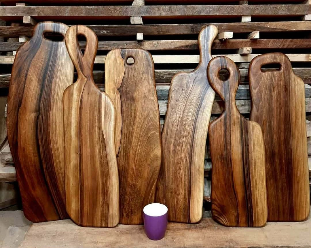 Deski do podawania przekąsek z orzecha włoskiego - rzemiosło Nela Wood