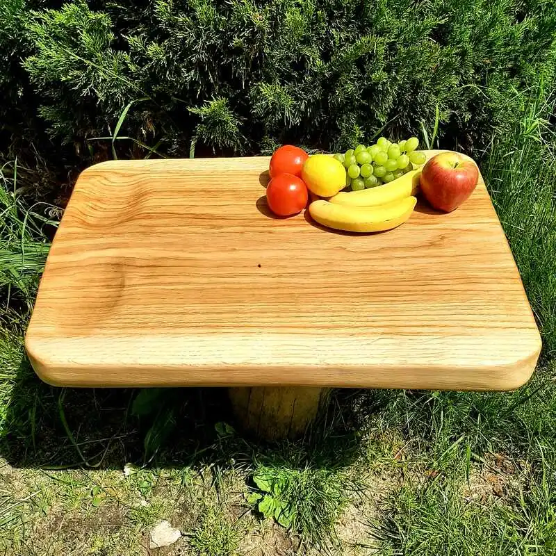 Ręcznie robione drewniane deski do krojenia i serwowania potraw z dębu